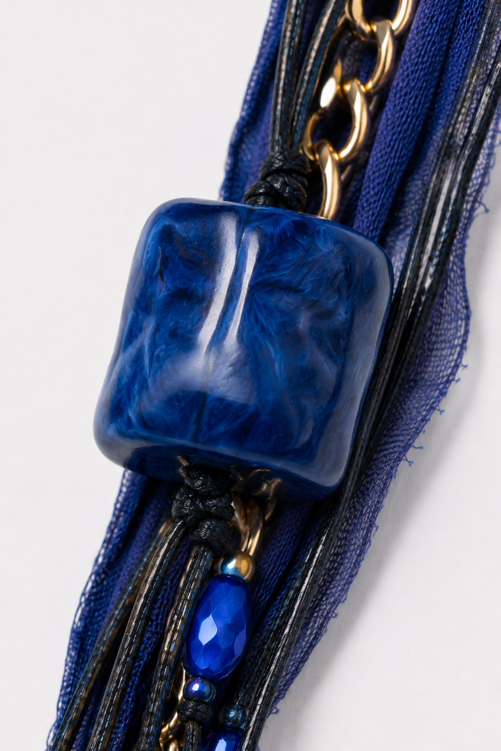 Collar Largo Multitiras Azul con Cadena