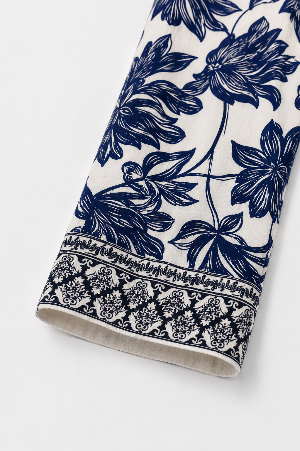 Pantalón estampado tropical