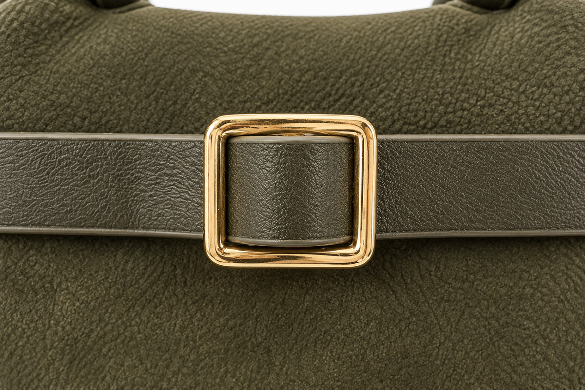 Bolso Tote Verde Oliva con Hebilla Dorada