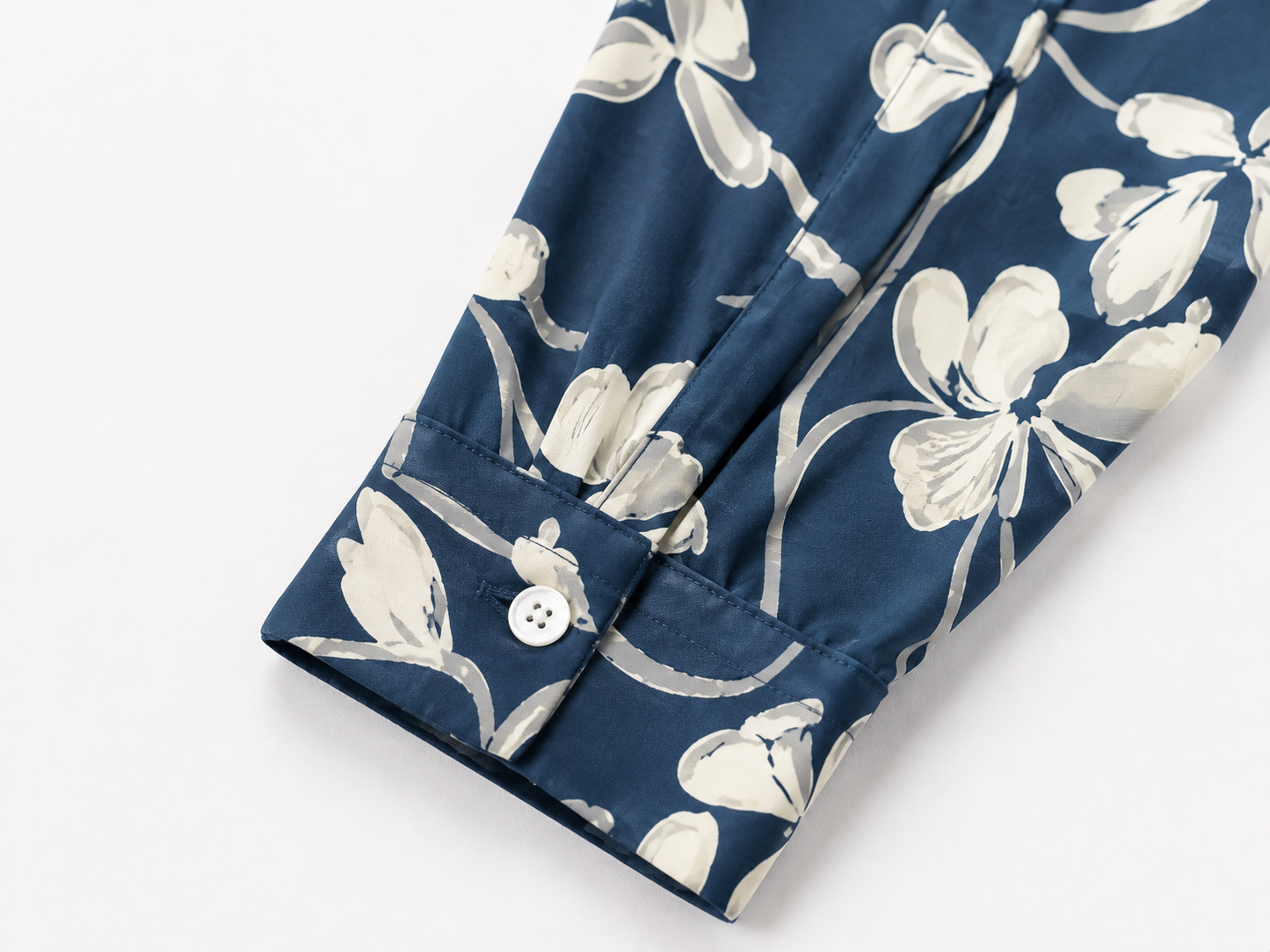 Blusa Azul Marino Estampado Floral Viscosa y Lino