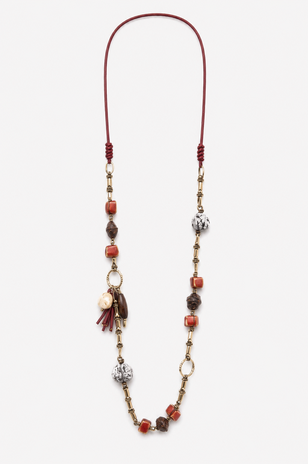 Collar artesanal burdeos con cuentas