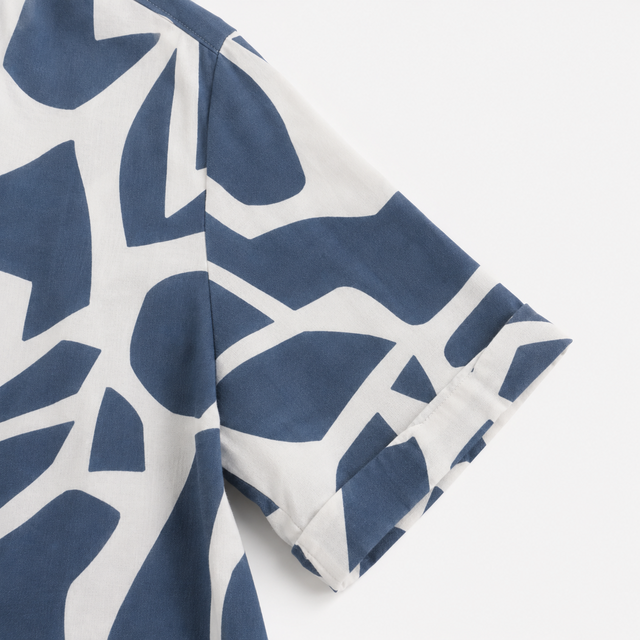 Camisa Azul Estampado Abstracto