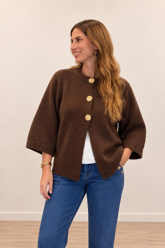 Chaqueta de Punto chocolate con Botones Dorados